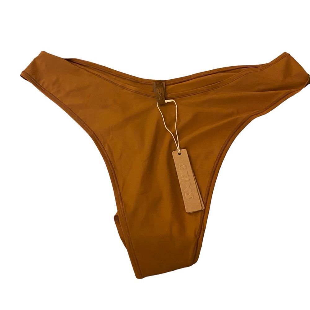 🆕Skims NWT Jelly Sheer Dipped Thongs in Copper (SK-4)